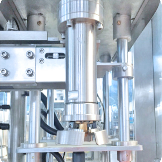 1-5L / 5-30L ড্রাম স্বয়ংক্রিয় একক মাথা বোতল রোপ ক্যাপিং মেশিন FX-1D 600BPH