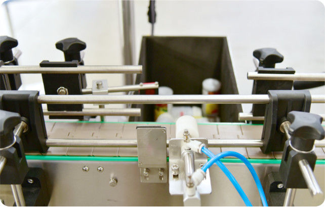 পরিবর্তনশীল ভলিউম রাসায়নিক তরল ভর্তি মেশিন: তরল প্যাকেজিংয়ের জন্য উচ্চ ভর্তি নির্ভুলতা প্রদান করে কাস্টমাইজড বিকল্প